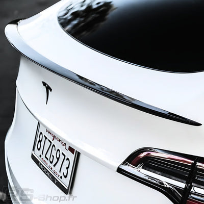 Spoiler Arrière Tesla Model 3 / Y Noir Mat Carbone - vue de profil - Becquet Voiture