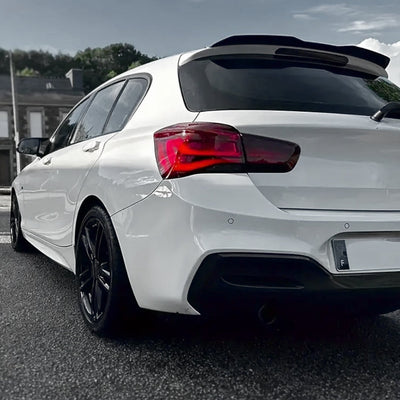 Spoiler Coffre BMW Série 1 Style Maxton Noir - vue de trois-quarts - Becquet Voiture