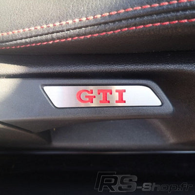 Sticker Poignée Siège VW Golf 5 6 Carbone - vue de profil - Becquet Voiture