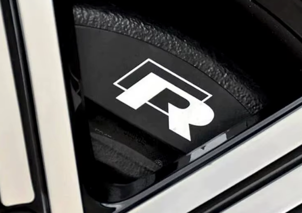 Stickers Étrier de Frein VW R Design Sport Noir - vue de face - Becquet Voiture