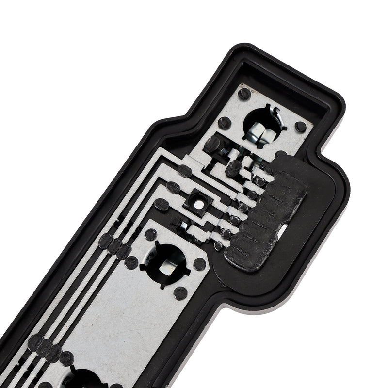 Support Ampoule Feu Arrière Droit VW Caddy 2004-2014 2K5945258A - vue de trois-quarts - Becquet Voiture