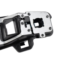 Support Ampoule Feu Arrière Gauche Audi Q3 2012-2018 8U0945221 - en situation - Becquet Voiture