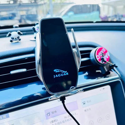 Support Téléphone Chargeur Sans Fil Jaguar 15W - vue de profil - Becquet Voiture