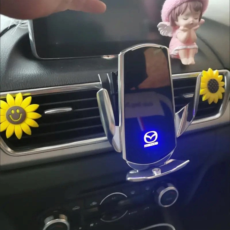 Support Téléphone Chargeur Sans Fil Mazda 15W Qi - vue de trois-quarts - Becquet Voiture