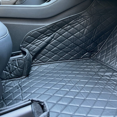 Tapis Cuir Sur Mesure Tesla Model 3 Y 2019-2023 - packshot studio - Becquet Voiture