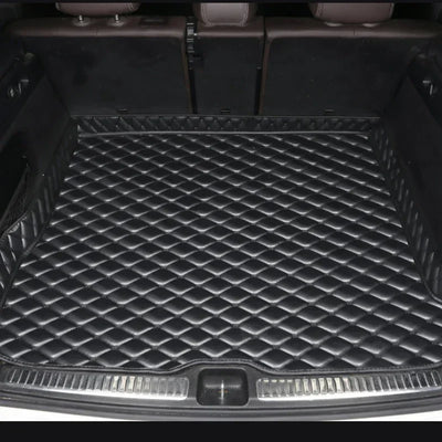 Tapis de Coffre Audi A3 Sedan A4 B8 B9 2010-2022 Cuir - vue de face 3 - Becquet Voiture