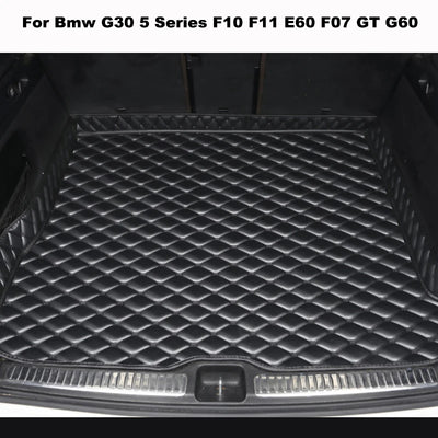Tapis de Coffre BMW Série 5 G30 F10 F11 Cuir Artificiel - vue de face - Becquet Voiture