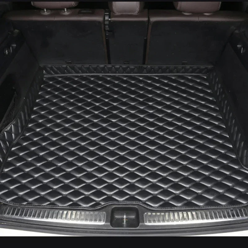Tapis de Coffre BMW Série 7 E65 E66 F01 F02 G11 G12 Cuir - vue de face - Becquet Voiture