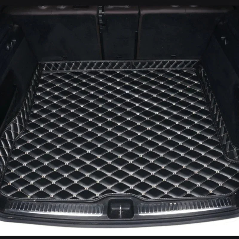 Tapis de Coffre Mini Countryman F60 R60 Clubman F54 Cuir - détail du montage - Becquet Voiture