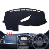 Tapis Protection Tableau de Bord Ford Focus ST RS - en situation - Becquet Voiture