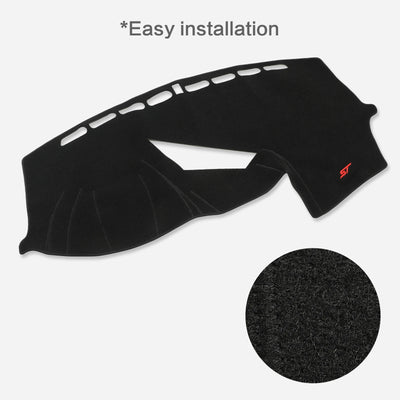 Tapis Protection Tableau de Bord Ford Focus ST RS - vue arrière - Becquet Voiture