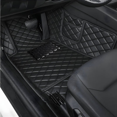 Tapis Sur Mesure Mercedes GLB Cuir 3D 2019-2025 - détail du montage - Becquet Voiture