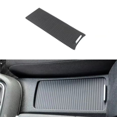 Trappe rangement console centrale VW Golf 6 2008-2012 - vue arrière - Becquet Voiture