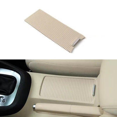 Trappe rangement console centrale VW Golf 6 2008-2012 - vue rapprochée - Becquet Voiture