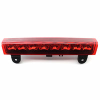 Troisième Feu Stop Arrière LED Rouge 15170955 pour Chevrolet Suburban 00-06 - en situation - Becquet Voiture