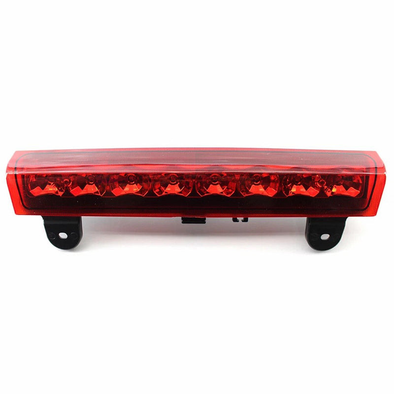 Troisième Feu Stop Arrière LED Rouge 15170955 pour Chevrolet Suburban 00-06 - en situation - Becquet Voiture