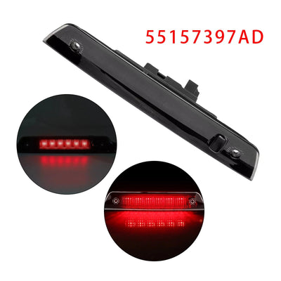 Troisième Feu Stop LED 55157397AD Jeep Grand Cherokee 2005-2010 Noir - détail du montage - Becquet Voiture