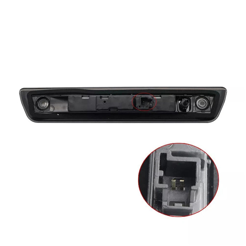 Troisième Feu Stop LED 55157397AD Jeep Grand Cherokee 2005-2010 Noir - installé sur véhicule - Becquet Voiture