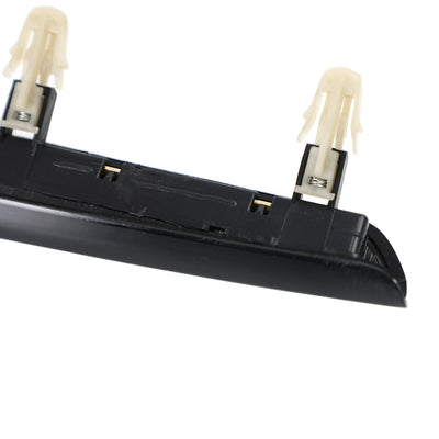 Troisième Feu Stop LED Lentille Fumée pour Audi A3 S3 RS3 Sportback 2004-2012 - détail du montage - Becquet Voiture
