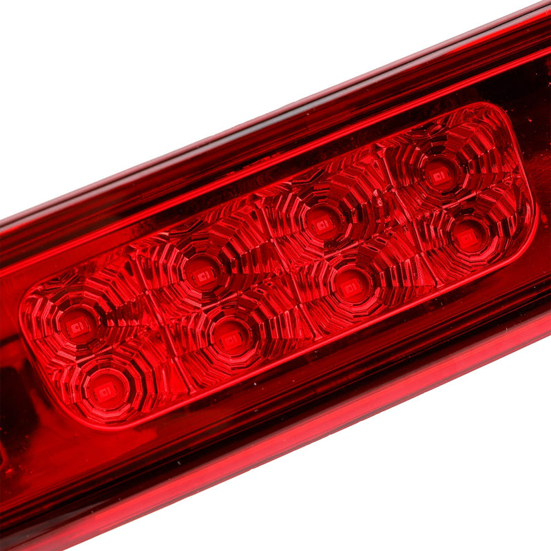 Troisième Feu Stop LED Rouge Jeep Grand Cherokee 1999-2004 55155140 - détail du montage - Becquet Voiture
