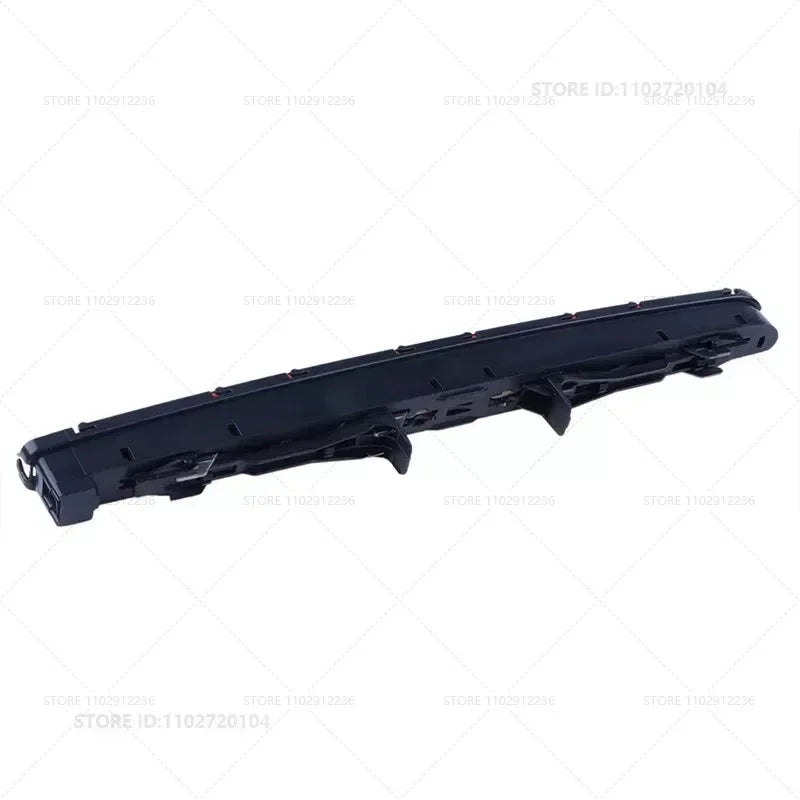 Troisième Feu Stop Mercedes Classe E W211 2003-2009 - installé sur véhicule - Becquet Voiture