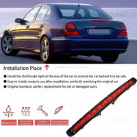 Troisième Feu Stop Mercedes Classe E W211 2003-2009 - vue de trois-quarts - Becquet Voiture