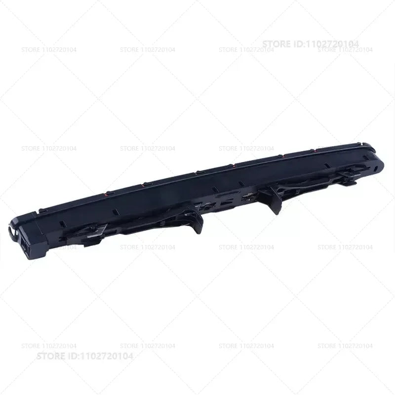 Troisième Feu Stop Mercedes Classe E W211 OEM 2118201556 - installé sur véhicule - Becquet Voiture