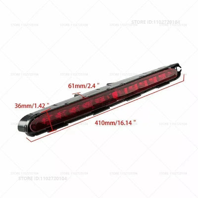 Troisième Feu Stop Mercedes Classe E W211 OEM 2118201556 - packshot studio - Becquet Voiture