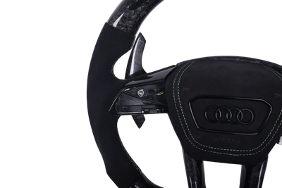 Volant Audi Q3 Q8 RS4 RS5 RS6 2016-2024 Carbone Alcantara - installé sur véhicule - Becquet Voiture