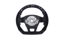 Volant Audi Q3 Q8 RS4 RS5 RS6 2016-2024 Carbone Alcantara - vue rapprochée - Becquet Voiture