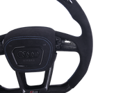 Lenkrad Audi Q3 Q8 RS4 RS5 RS6 Leder Alcantara LED - am Fahrzeug montiert - Becquet Voiture