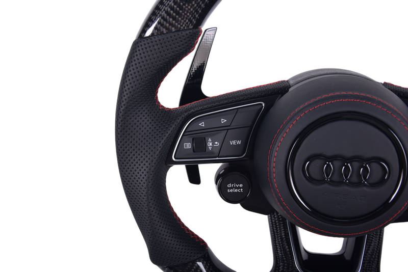 Volant Audi RS3 A3 S3 A4 A5 8Y Carbone Cuir V4 - installé sur véhicule - Becquet Voiture