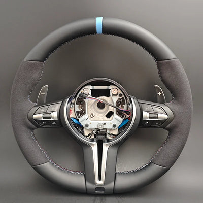 Volant BMW M Sport F10 F20 F22 F30 F32 F01 Microsuède - vue de face - Becquet Voiture