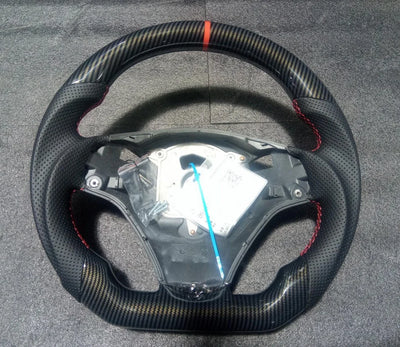 Volant Carbone BMW E90 E92 E93 M3 2005-2012 - détail du montage - Becquet Voiture