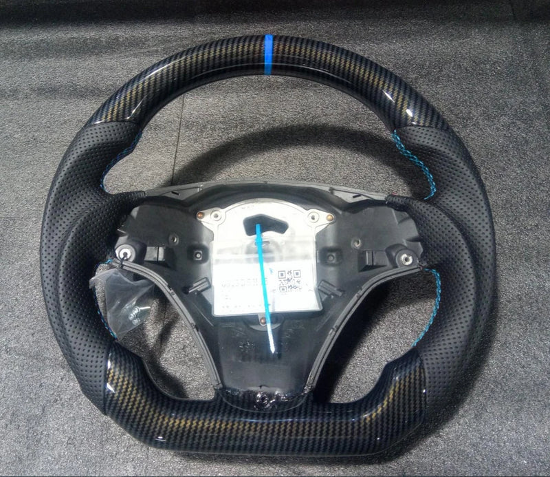 Volant Carbone BMW E90 E92 E93 M3 2005-2012 - vue de face 2 - Becquet Voiture
