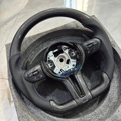 Volant Carbone BMW F30 F10 F20 F32 M Performance - vue arrière - Becquet Voiture