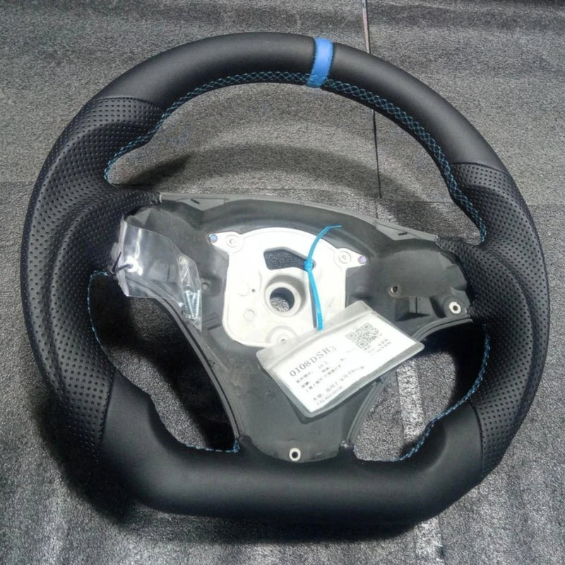 Volant Cuir BMW E90 E92 E93 M3 Fond Plat 2005-2012 - en situation - Becquet Voiture