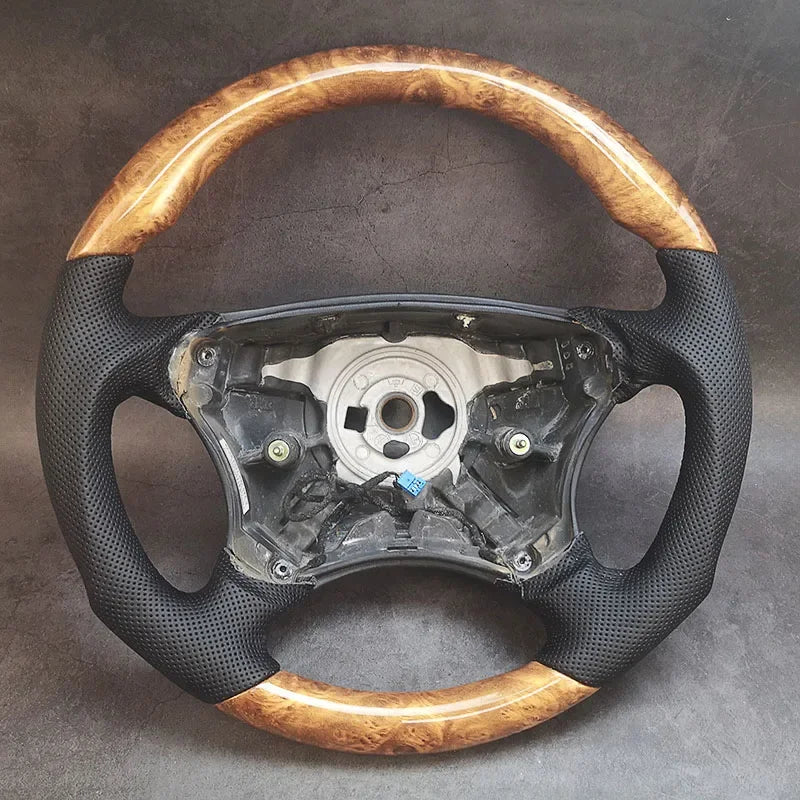 Leder-Holz-Lenkrad Mercedes CL55 AMG S430 1998-2006 - am Fahrzeug montiert - Becquet Voiture