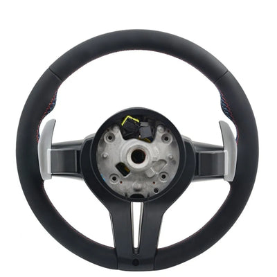 Volant Cuir Sport BMW Série 1 3 5 7 X5 X6 F30 F10 - installé sur véhicule - Becquet Voiture