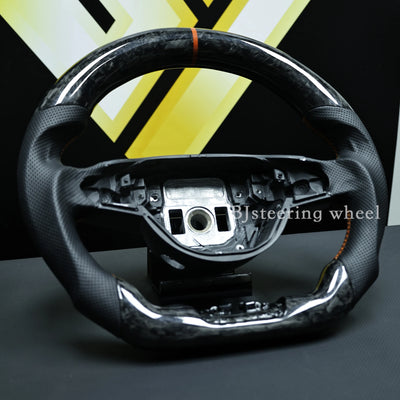 Volant LED Carbone Mercedes AMG 2015-2018 - en situation 2 - Becquet Voiture