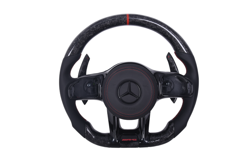 Volant Mercedes AMG 2014-2022 Cuir Alcantara Carbone Forgé - vue de face - Becquet Voiture