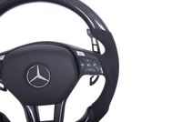 Volant Mercedes AMG Cuir Alcantara Carbone 2009-2015 - packshot studio - Becquet Voiture