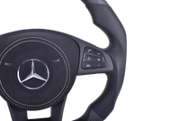 Volant Mercedes AMG Edition 1 Carbone Cuir - détail du montage - Becquet Voiture
