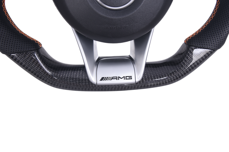 Volant Mercedes AMG Edition 1 Fibre Carbone - vue de trois-quarts - Becquet Voiture