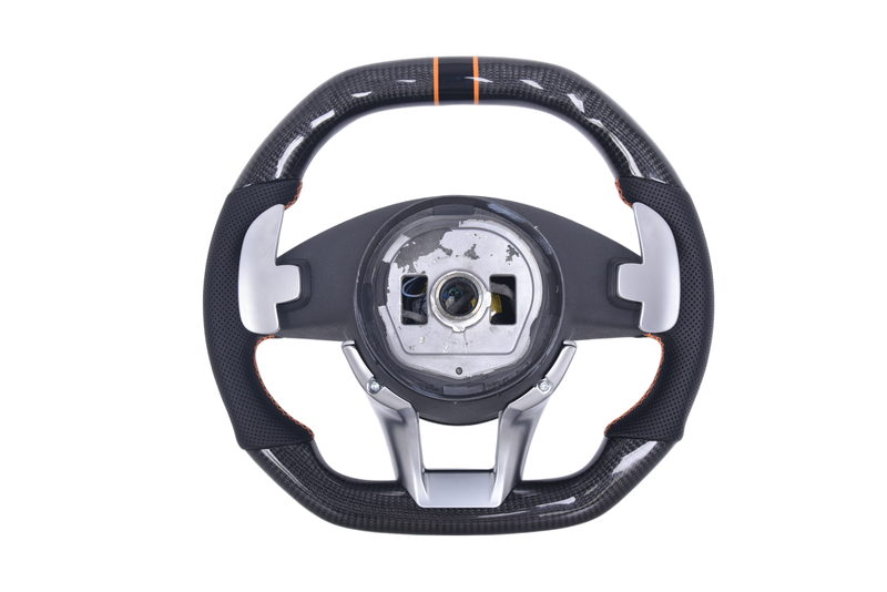 Volant Mercedes AMG Edition 1 Fibre Carbone - vue rapprochée - Becquet Voiture