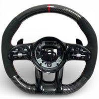 Volant Performance Carbone Mercedes-Benz GLC X254 2022-2026 - vue de trois-quarts - Becquet Voiture