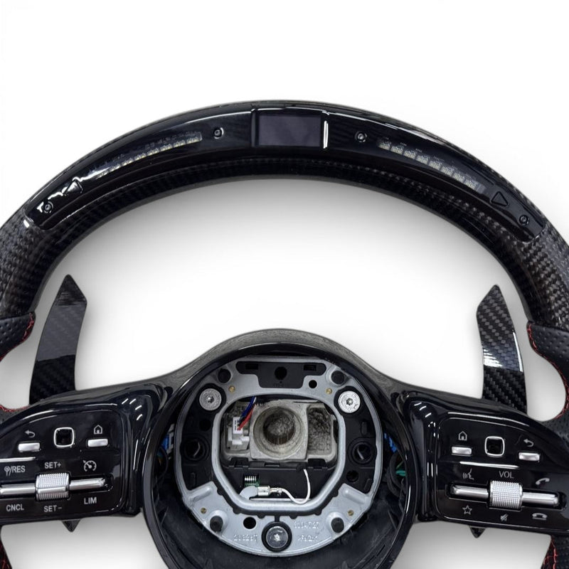 Volant Performance Carbone Mercedes-Benz GLC X254 2022-2026 - vue rapprochée 4 - Becquet Voiture