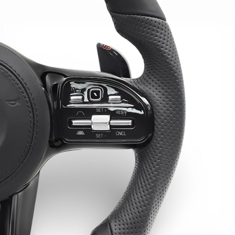 Volant Performance Carbone Mercedes Classe A W177 A45 AMG 2018-2026 - packshot studio - Becquet Voiture