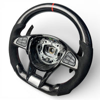 Volant Performance carbone Mercedes Classe C W205 Pack AMG 2014-2021 - vue de trois-quarts - Becquet Voiture