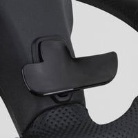 Volant Performance Carbone Mercedes Classe E W213 AMG 2016-2023 - détail du montage 5 - Becquet Voiture